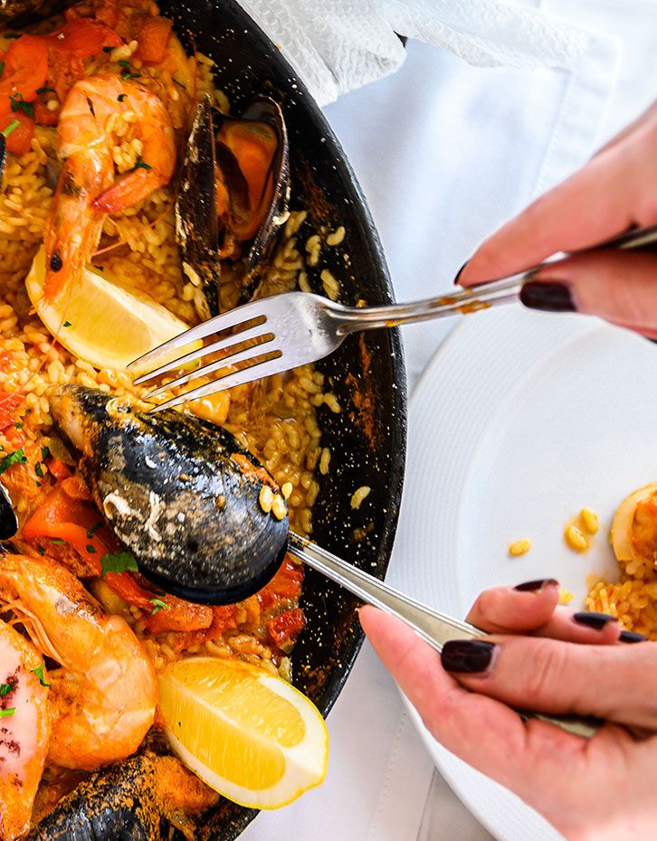 Restaurantes que sirven paella en Ibiza