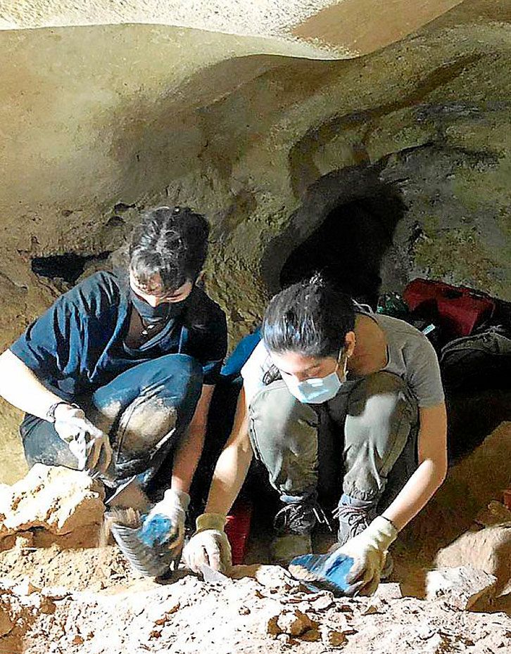 Excavación cueva 127 Formentera